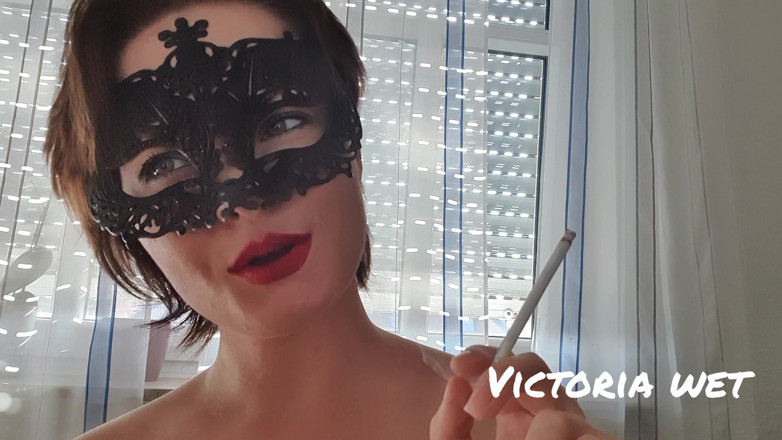 Victoria wet: Fetish merokok seksi - asap rokok