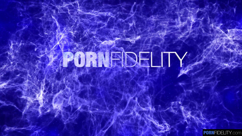 Pornfidelity: Latinoamerická milfka s křivkami dostává tvrdé péro