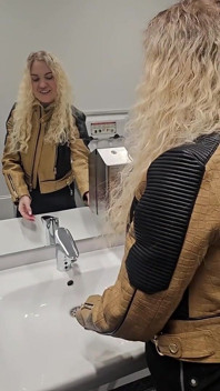Public Toilet Piss Explosion