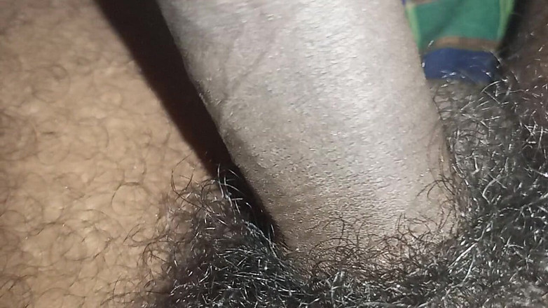 Hungry cliff: Тетушка дези с поцелуями и сосущей киску