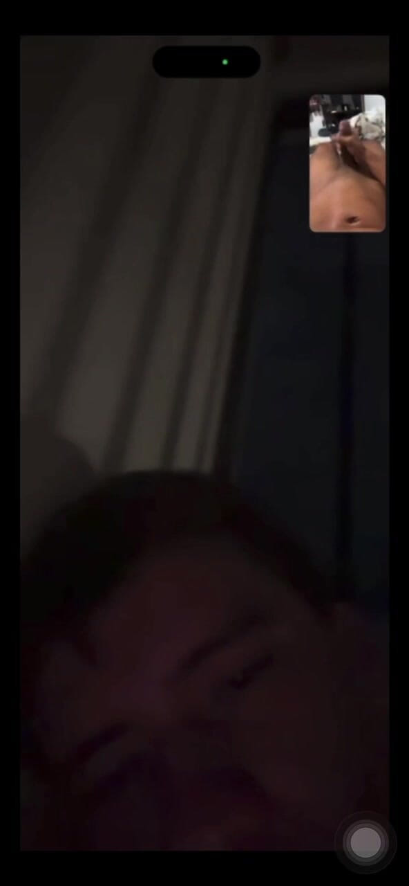 Icyhot707: Adamla görüntülü görüşme