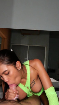 Creampie stříkající orgasmus