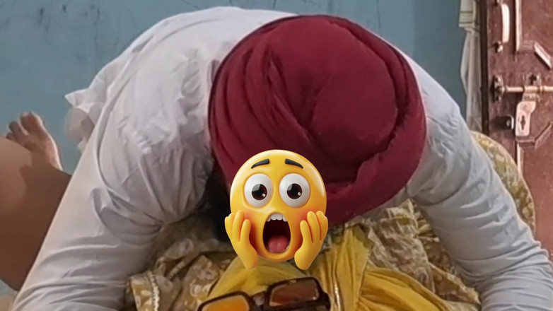 MHM: Permainan peran pemimpin punjabi - fantasi piyama kurta putih
