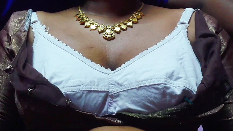 Desi Mohini: Indian Desi Hardcore Video on There Date Huge Boobs