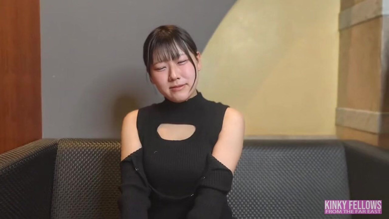 Asian cutie: Extrema leksaker, hon skjuter varje gräns och tappar sig på...