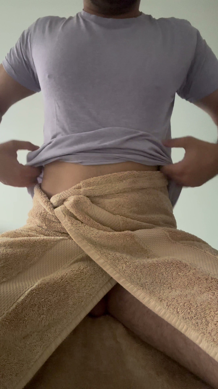Fleshlab studios: เกย์หนุ่มอินเดียสุดฮอตโชว์ควยดีๆของเขาและน้ําแตกเพื่อคุณ