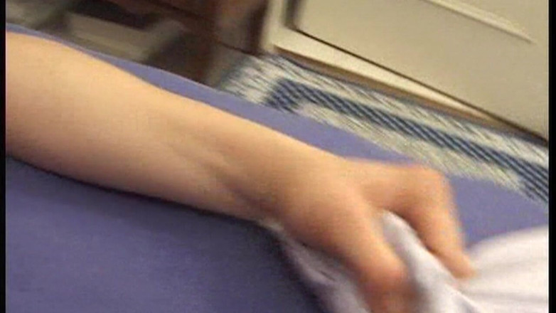 THAGSON MILFS: Kurvig milf sträckt vid dunkande kuk i ångande knull