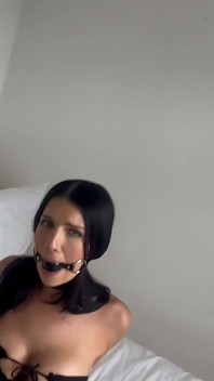 Tatti in: Centuri cãlãtorie cu o mari! (Full HD Mp4)