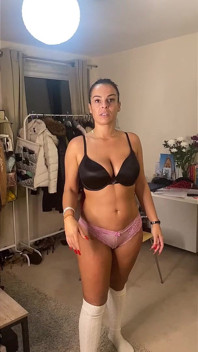 Latina Svázaná a Gagged s Mikrofoam (hd)