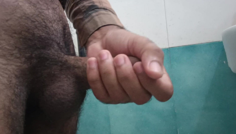 Brijesh 270: Tento hubený chlap miluje černé muže