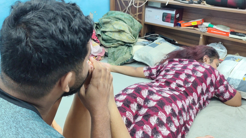 Vaishnavysharunraj: Feet Lick Romance
