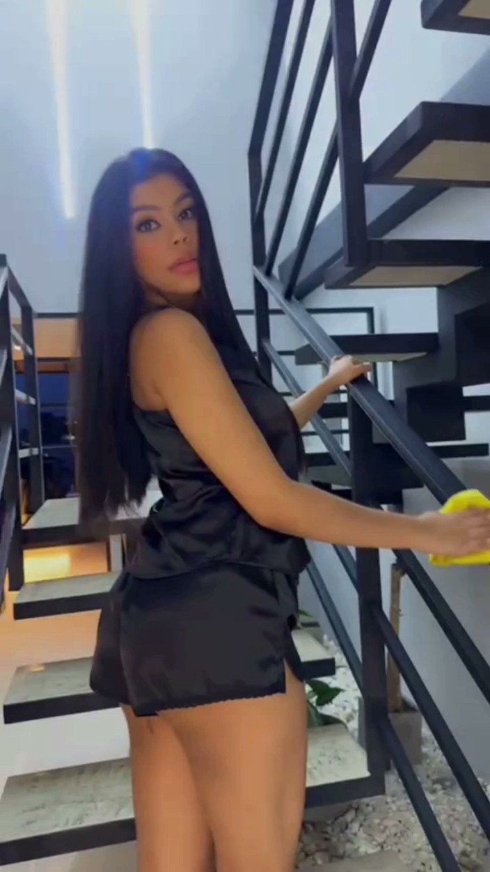 Miagutierrez: มุมมองของผมทําความสะอาดบันได และเจ้านายผมอยากให้ผมทําความสะอาดอวัยวะเพศของเขาด้วย