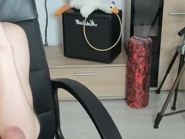 Big Dick Twink Jerks off Juicy Cumshot (Gunter Meiner)