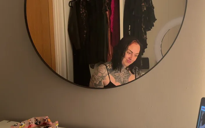 Miss Valentina: I Get Ready, You Get Ignored