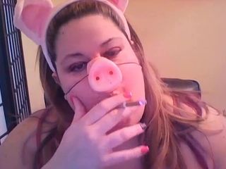 Ms Kitty Delgato: Piggy smoking