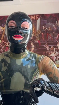 Mistressae'nin 31 talimatı gırtlağına kadar alma, tükürme ve ter oyunu - ders 3