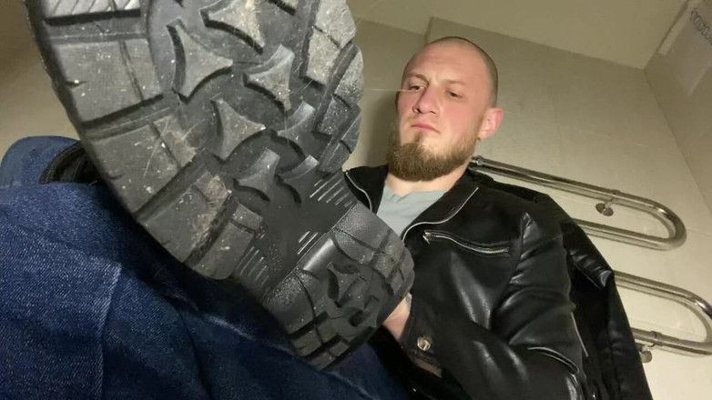 Hunky time: Kožený Šéf Kouří