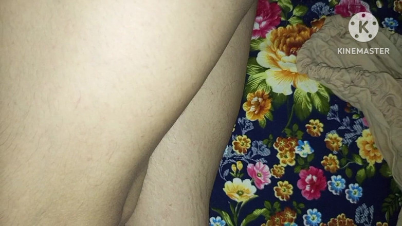 Lubnawife: Lahore-vrouw heeft seks met vriendje in haar kamer