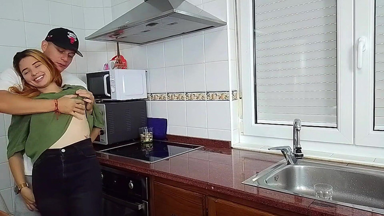 Labestiaylabella: Îmi place să fac sex cu iubitul meu și să-l las...