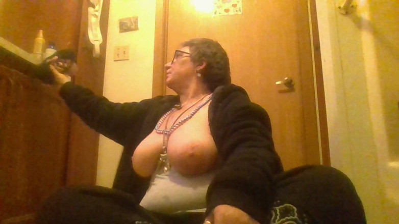 krazykristin: Enorme natuarl Ta Tas e figa stretta in faccia sborra