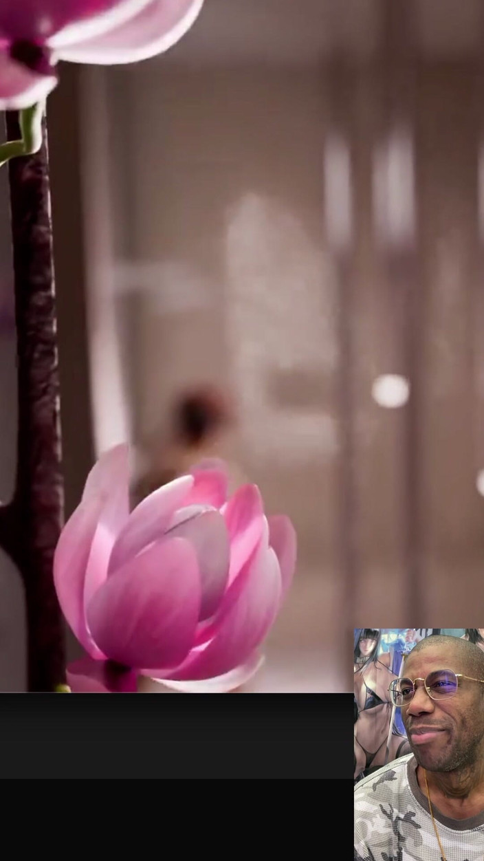 Good news media: Apex 传奇女同性恋者在摩擦紧致的秃顶阴户时玩得很开心