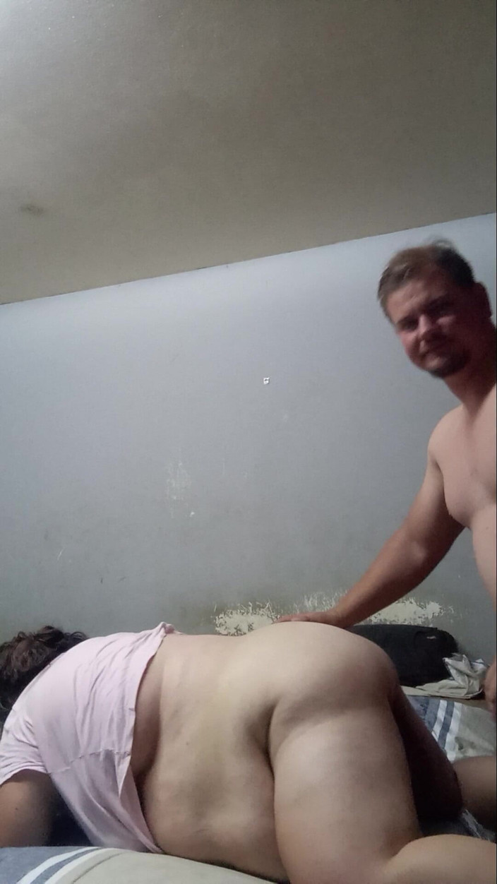 hothouse18xxx: La Matrigna Ha Fatto Un Bel Pompino E Si Fa...