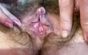 Cute Blonde 666: Closeup da buceta peluda, grande orgasmo com clitóris
