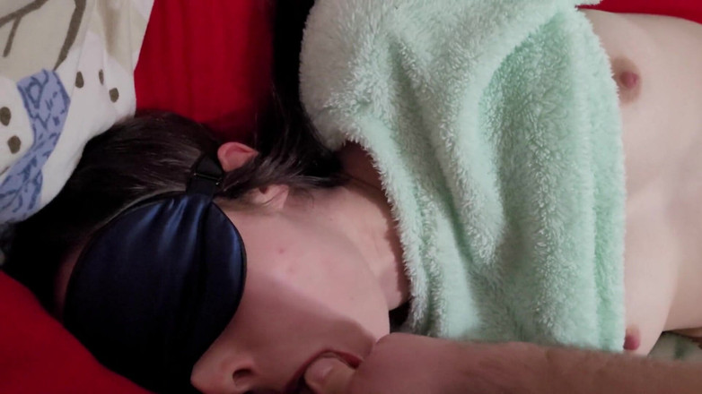 Mimiandevan: Nedbalý deep throat dávení kouření a výstřik do pusy