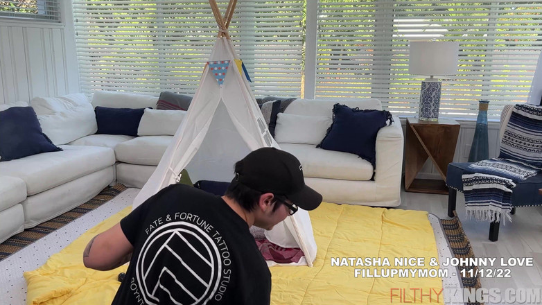 Fill Up My Stepmom: Bts - Dimensionare fino alle grandi tette naturali della matrigna
