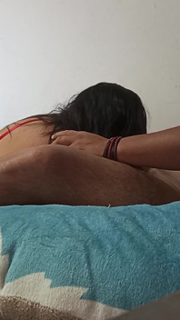 나는 그녀를 임신한 3개월 된 여성에게 엉덩이를 주었다 2부