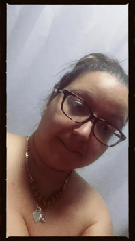 WildEnglishbbw 在裸体姿势时感觉性感