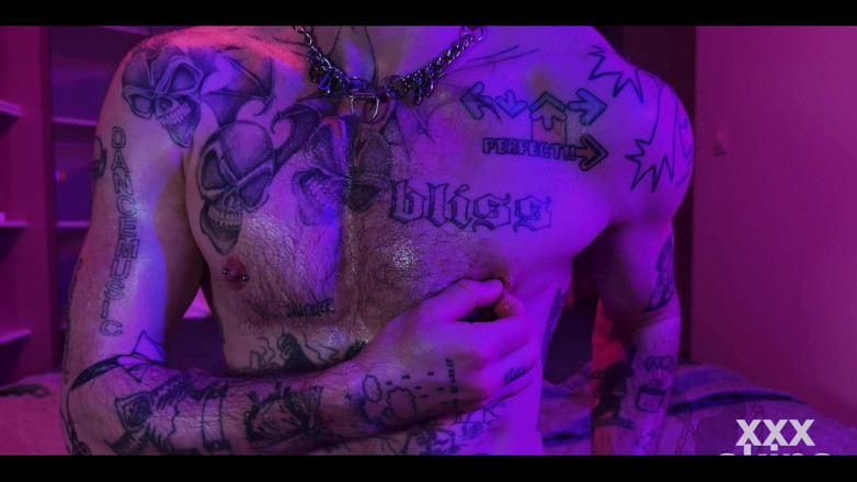 Xxx skips: 내 젖꼭지를 가지고 놀고 싶으시나요?