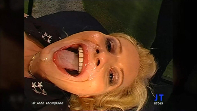 German Hardcore Gangbang: Gangbang allemand GGG - pisse et impuissant