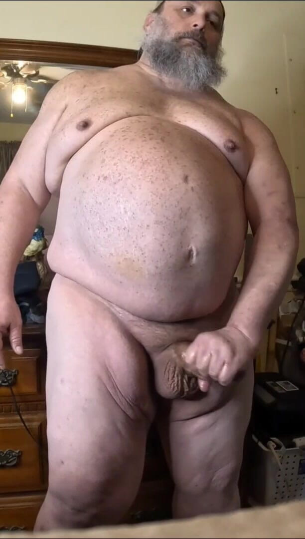 GeneWadexxx: Большой мужчина мастурбирует свою большую мясистую плоть