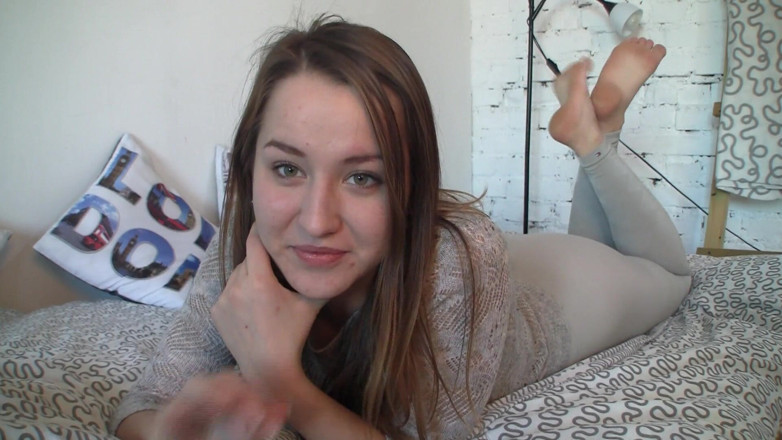 Dirty fantasy: My Teen Stepdaughter in Pantyhose Masturbates and Shows off Her...