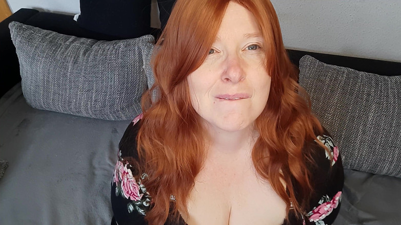 Curly_Dreams: Quickly Before Your Wife Comes Home