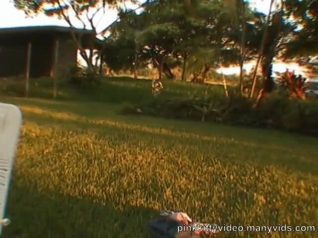 POV JOE: Amateur, bombasse aux cheveux courts dans la nature, POV, pipe