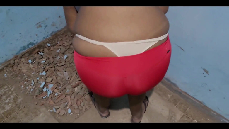 Jeanne Welsh: Bricklayer Has Sex with a Chubby Woman at an Abandoned...