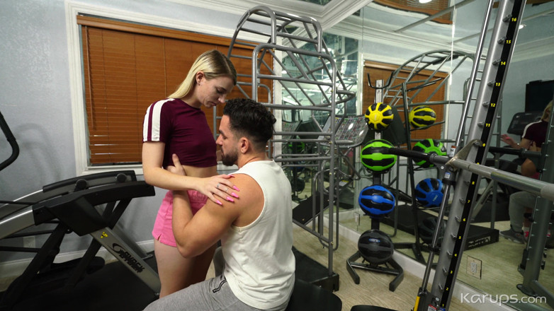 Karups POV: Auf fitnessstudio-schlampe vollgespritzt