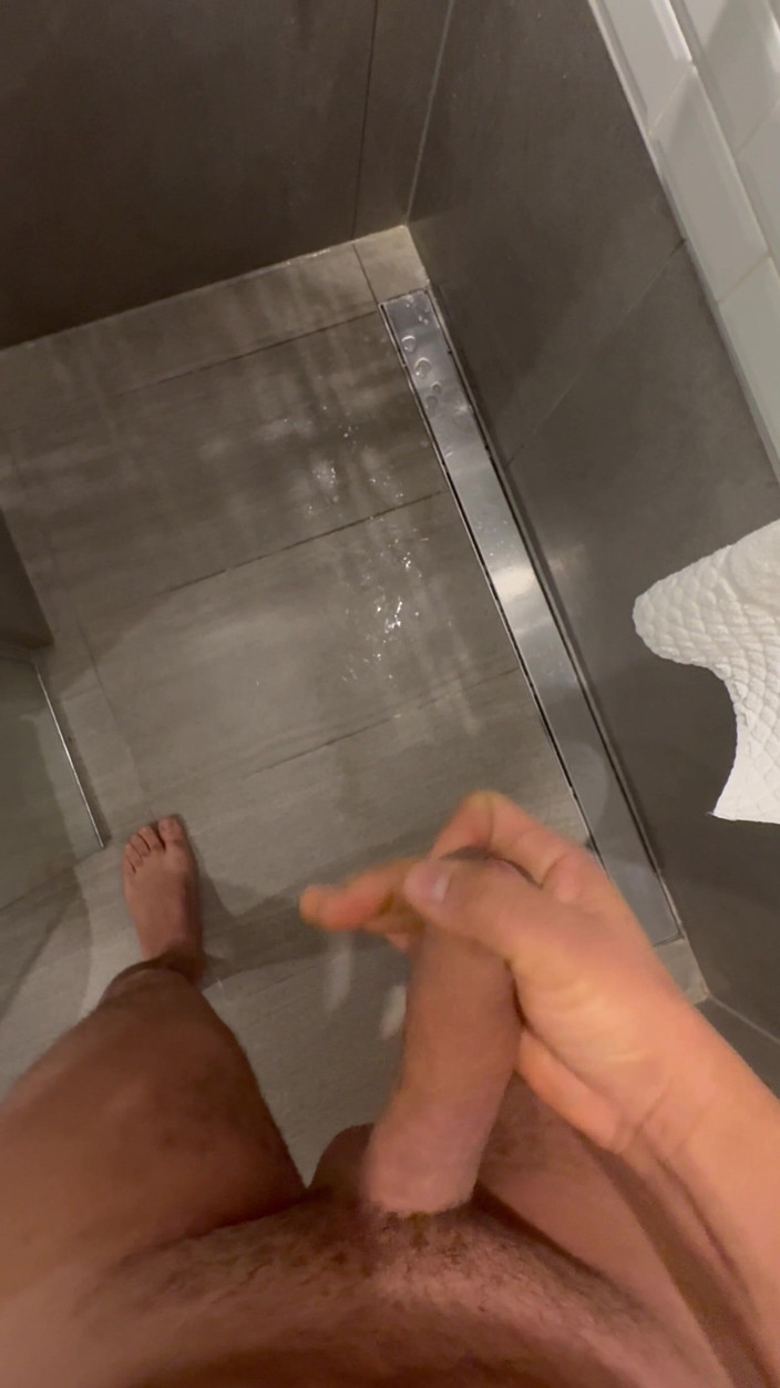 Hot dick in your ass: Wil je een gouden douche? Nadat ik in je mond...