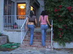 Outdoor pervs: Ateşli latin ev kadınları tamircilerinin pipolarını boşaltıyor