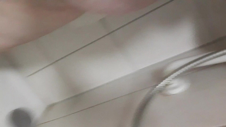 tammara big: 풍선과 부서짐