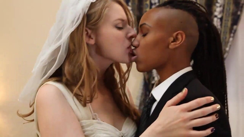Lesbian Illusion: Lily Cade'ın yüksek kontrastı (tam film)