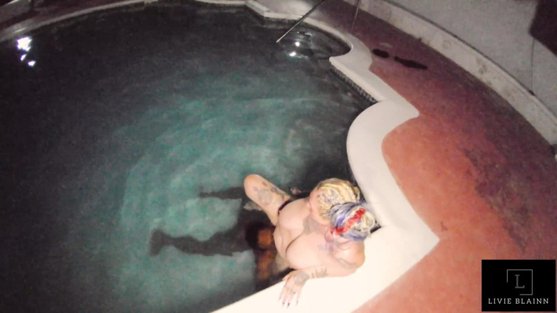 Livie Blainn: Kameraya yakalandı - otel sahibi bizi sikişirken filme aldı