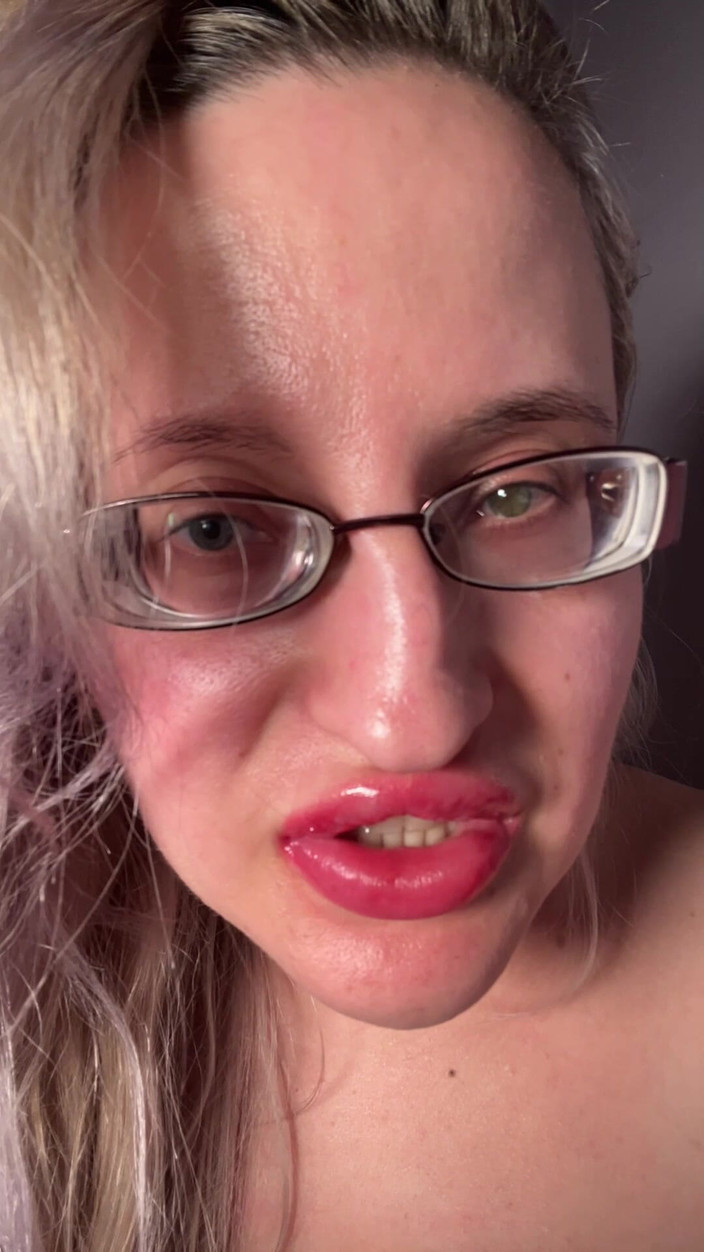 FinDom Goaldigger:  Závislost na rtech - oddejte se své peněžence