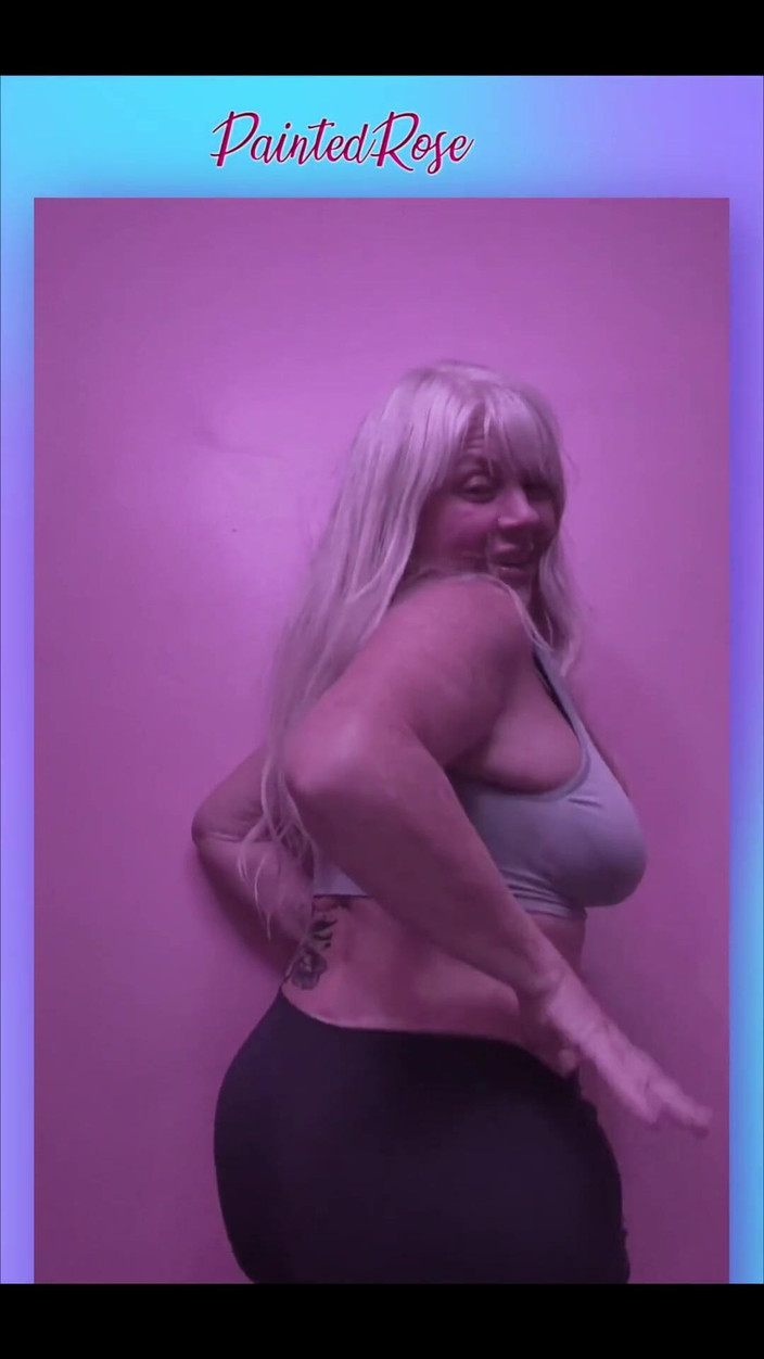 PaintedRose: Scopata e danza: perché è venerdì!