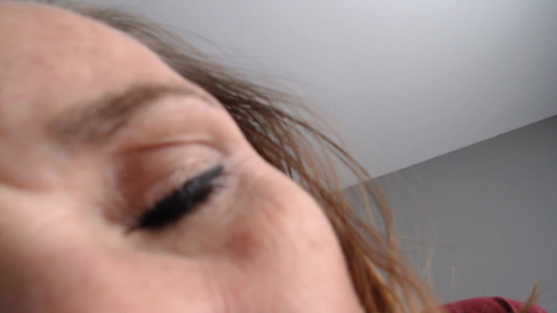 KimitheMilfMommy: ベッドで継母
