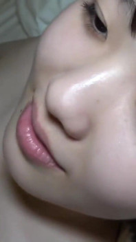Radiant F Cup Beauty Slowly Loses Her Composure as Her Stunning Curves Shake Wildly