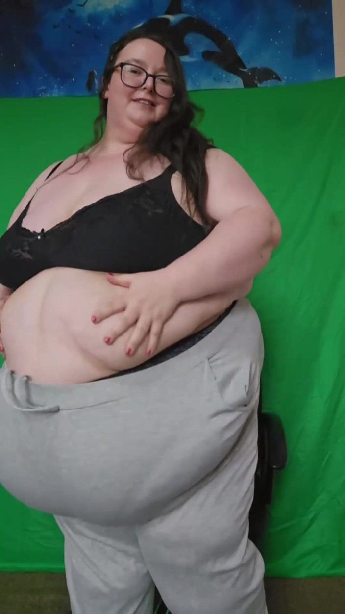 SSBBWLadyBrads: Fat SSBBW Goddess Clothes Try on