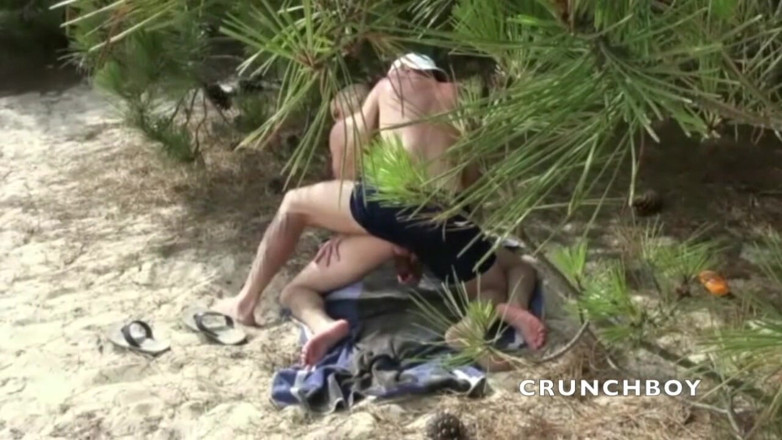 EXHIB BOYS: Francesa heterosexual follada en la playa